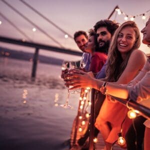 Boat Party - Rejs & impreza klubowa