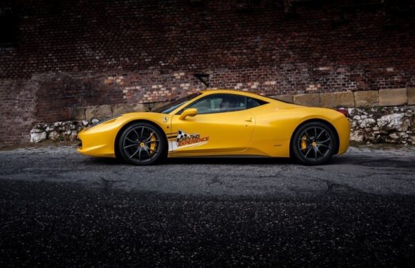 Co-drive Ferrari Italia - jazda z kierowcą wyścigowym