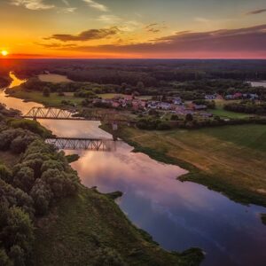 Lot wiatrakowcem nad Doliną Warty