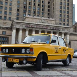 Podróż do przeszłości - Zwiedzanie Warszawy Fiatem 125p