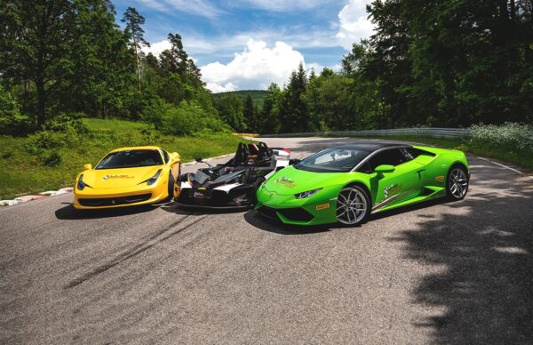 Lamborghini vs KTM X-Bow vs Ferrari - Pojedynek na torze